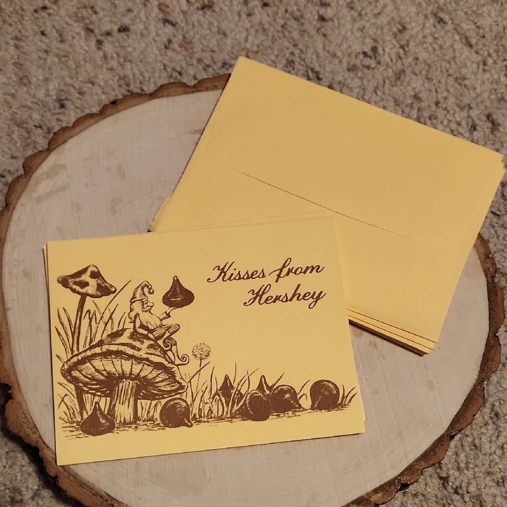 Kisses From Hershey Gnome Design Yellow Paper Greeting Cards Lot 7